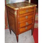 Commode d'entre deux en marqueterie dessus marbre brèche époque Louis XVI