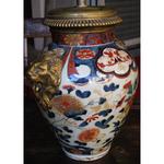 Porcelain vase(mud) of Japan IMARI head of lion in wall lamp on the retaining wall time(period) XIX