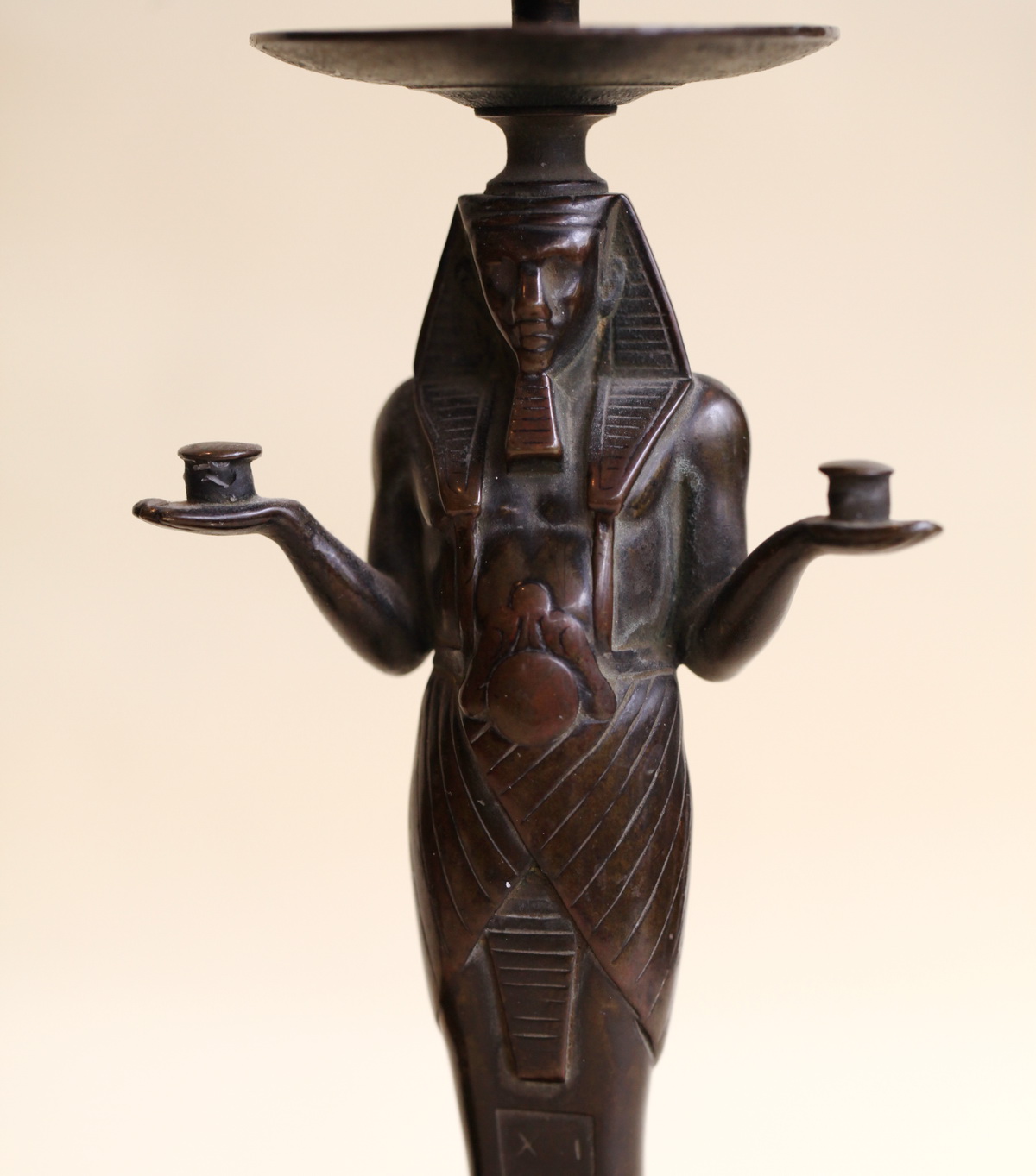 Paire bougeoirs bronze Egyptomania