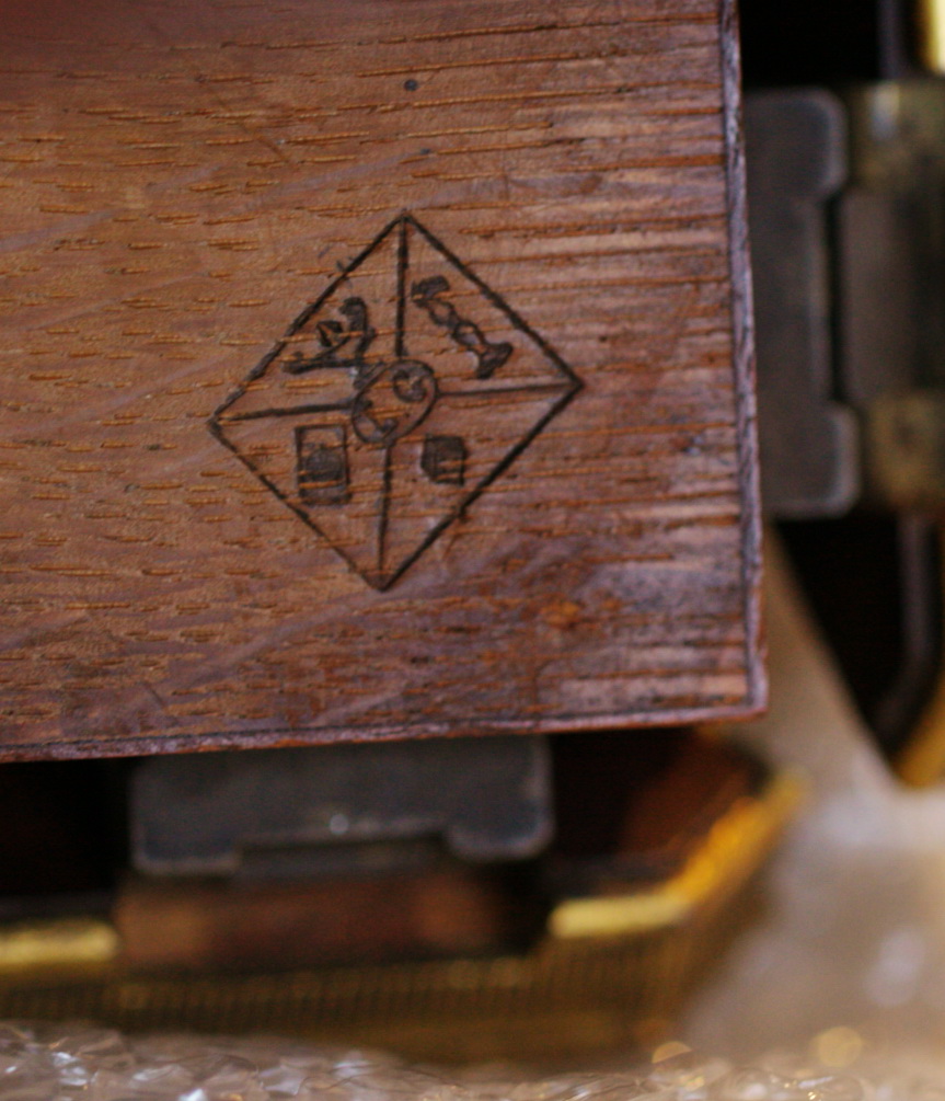 Table à jeu mouchoir 1870