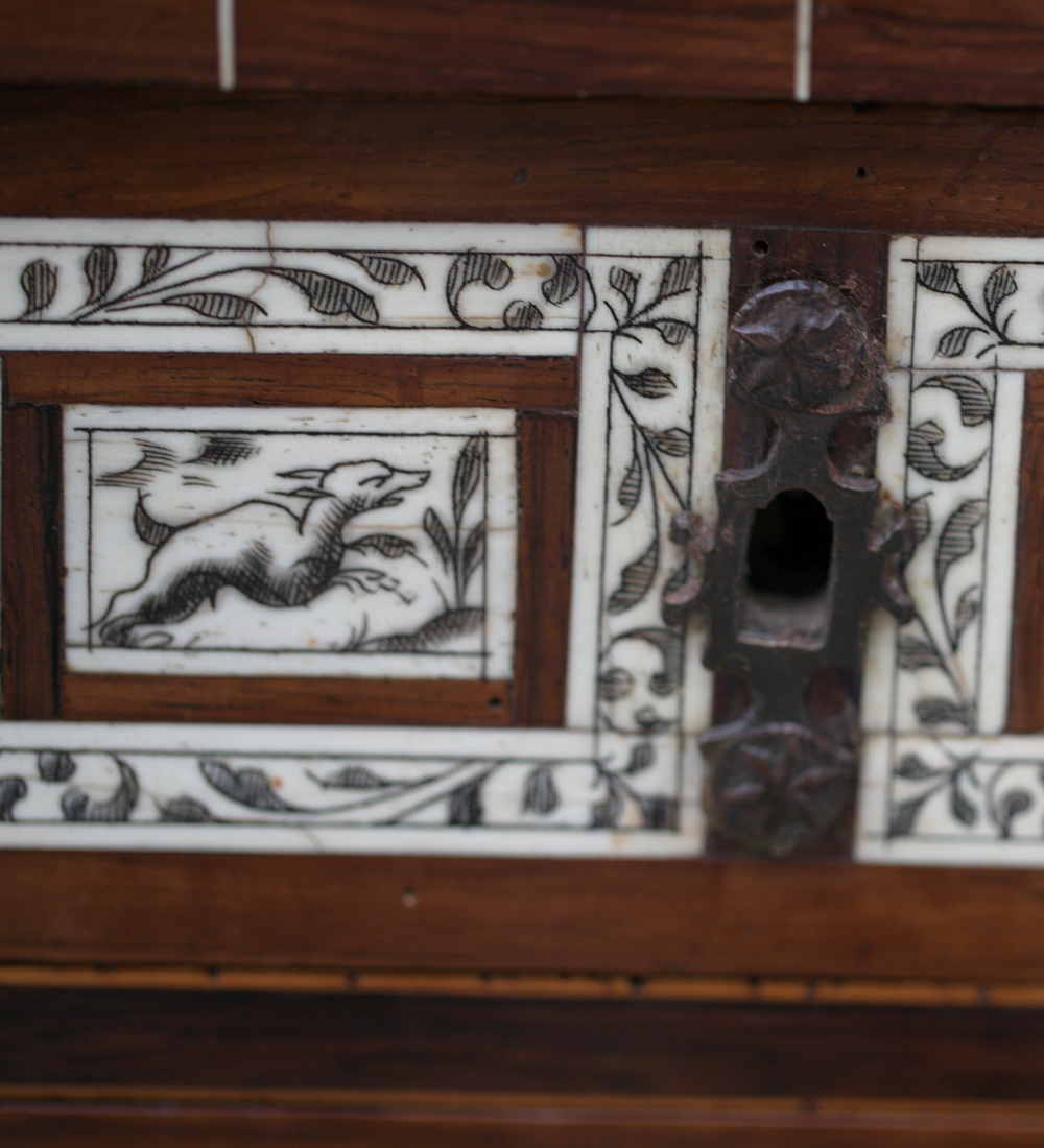 Petit cabinet Italie XVII