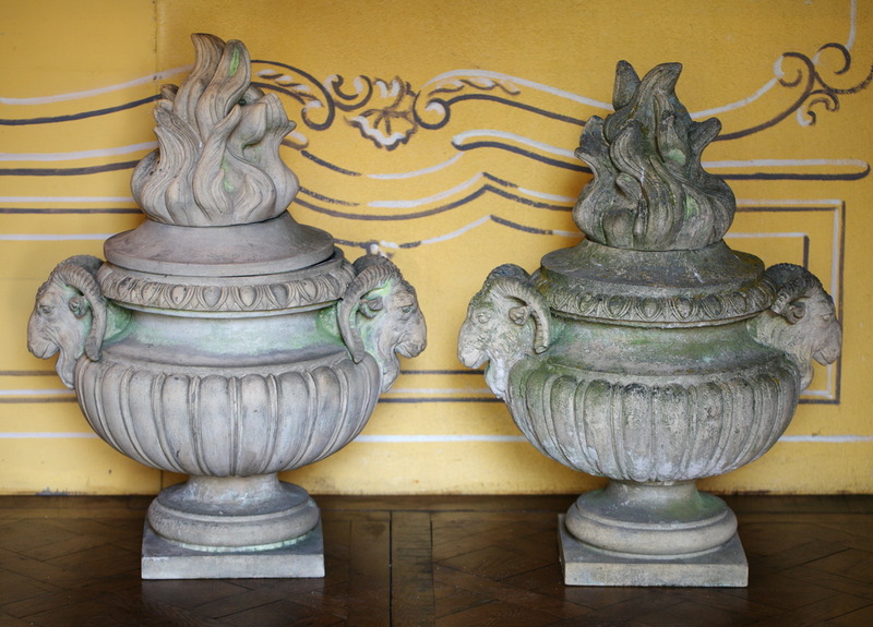 Paire de pots à feu style Louis XVI circa 1880