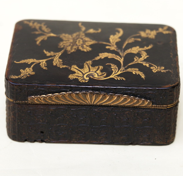 Boite époque Régence