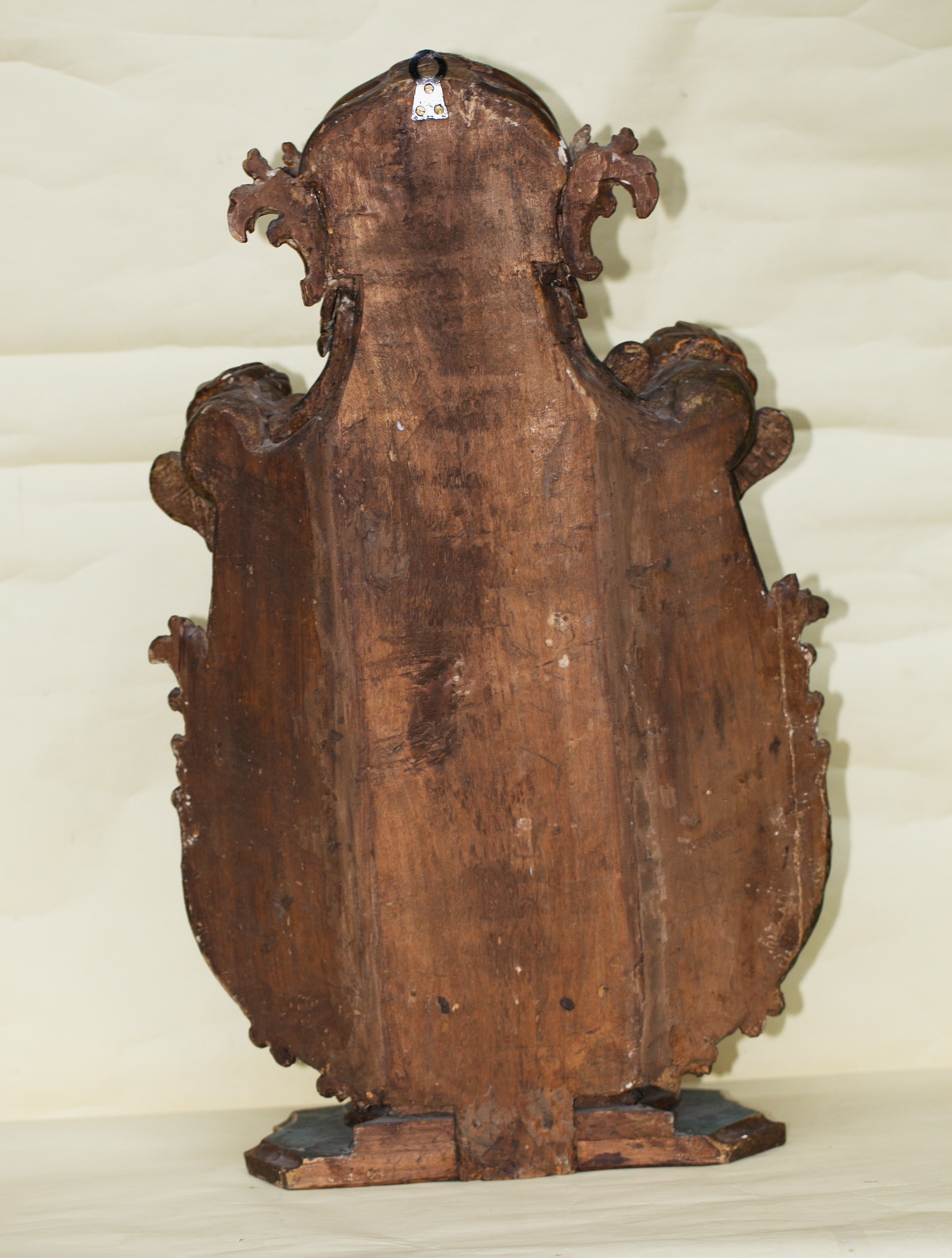 Polychrome wooden base XVIII