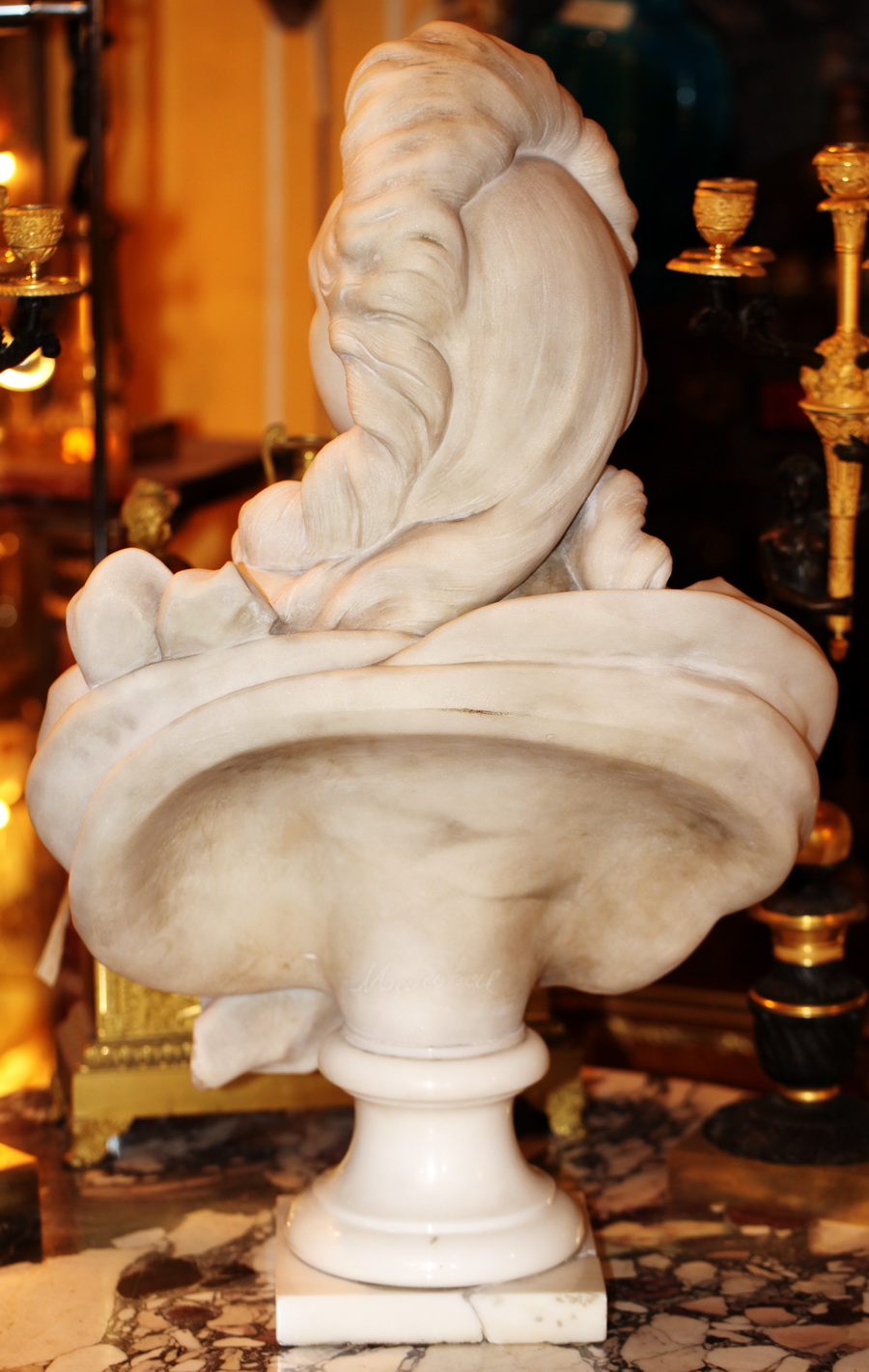 Bust Marie Antoinette circa on 1880