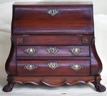 Meuble de matrise commode scriban XVIII