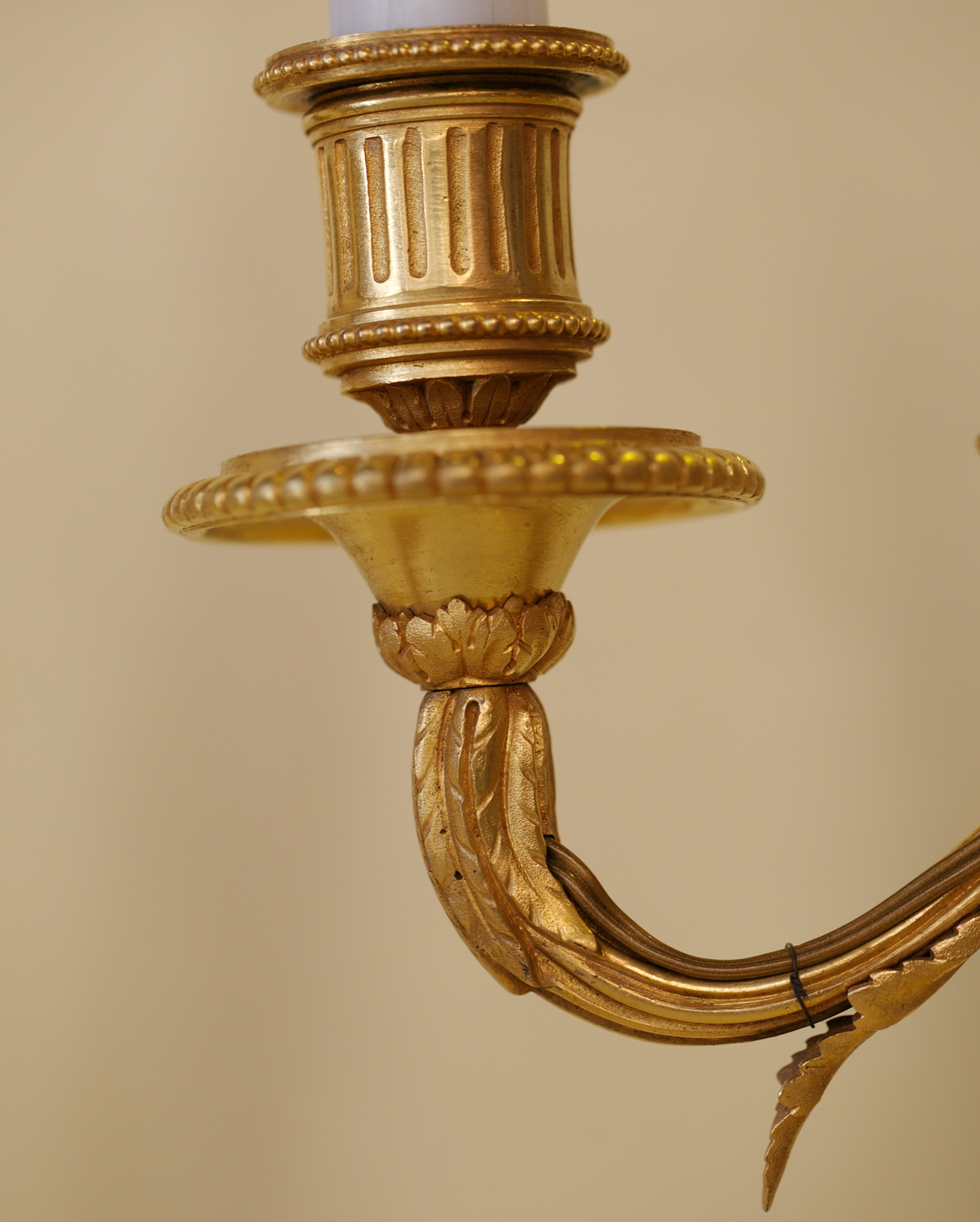 Paire de candélabres style Louis XVI circa 1880