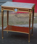 Petite table de salon circa 1880