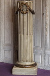 Colonne de style Louis XVI