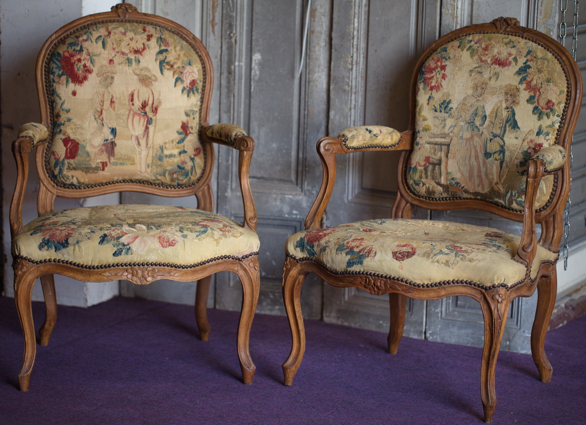 suite de 4 fauteuils à la Reine époque Louis XV