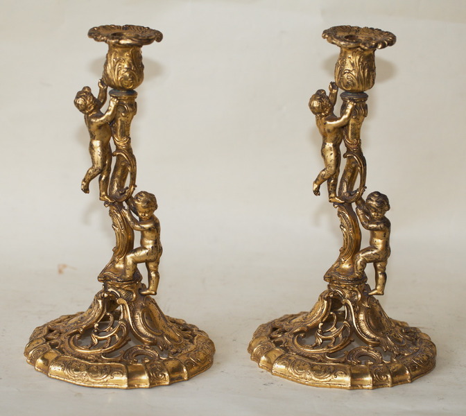 Paire de bougeoirs, allemagne époque Régence