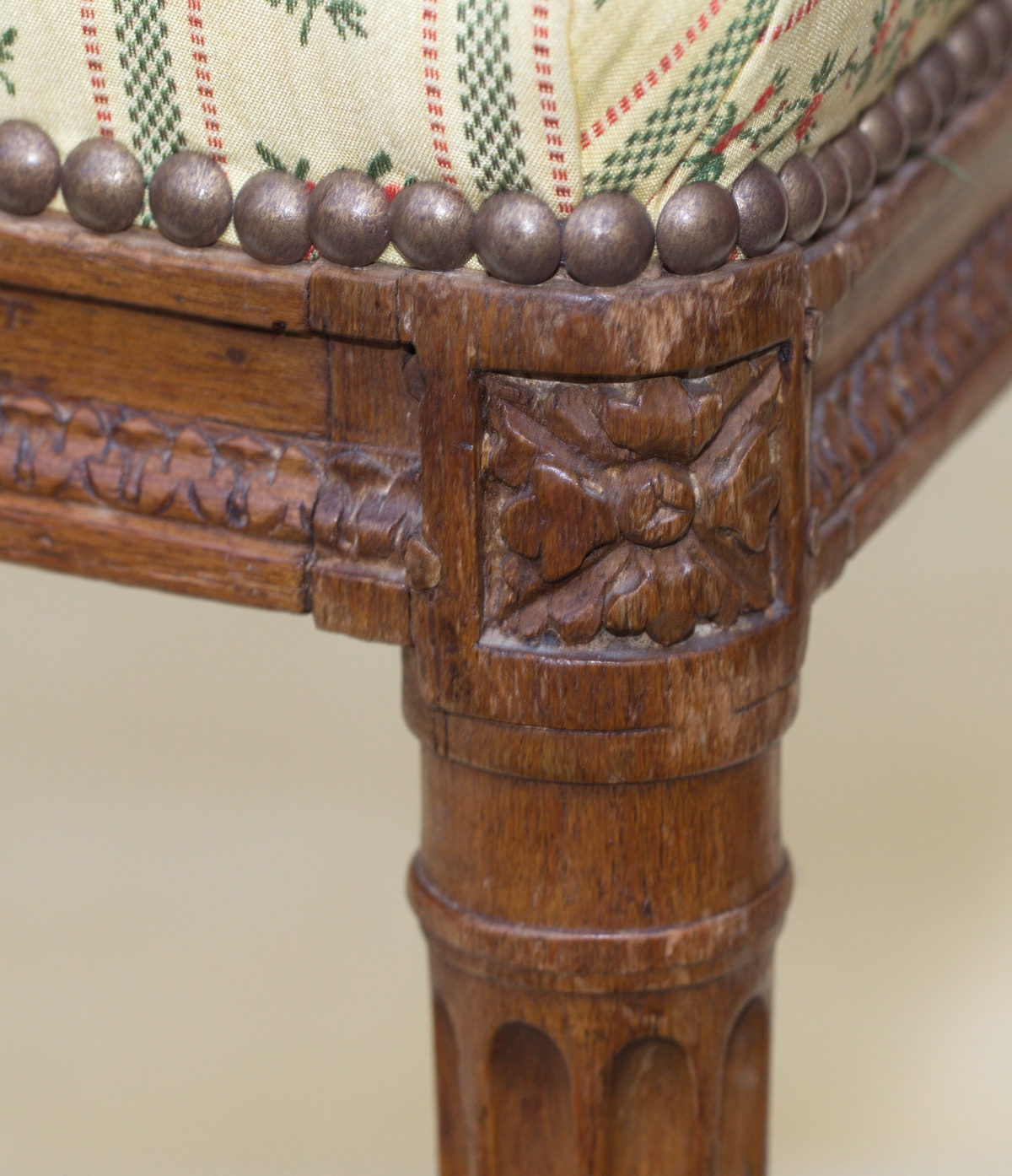 Chaise de coiffeuse Louis XVI