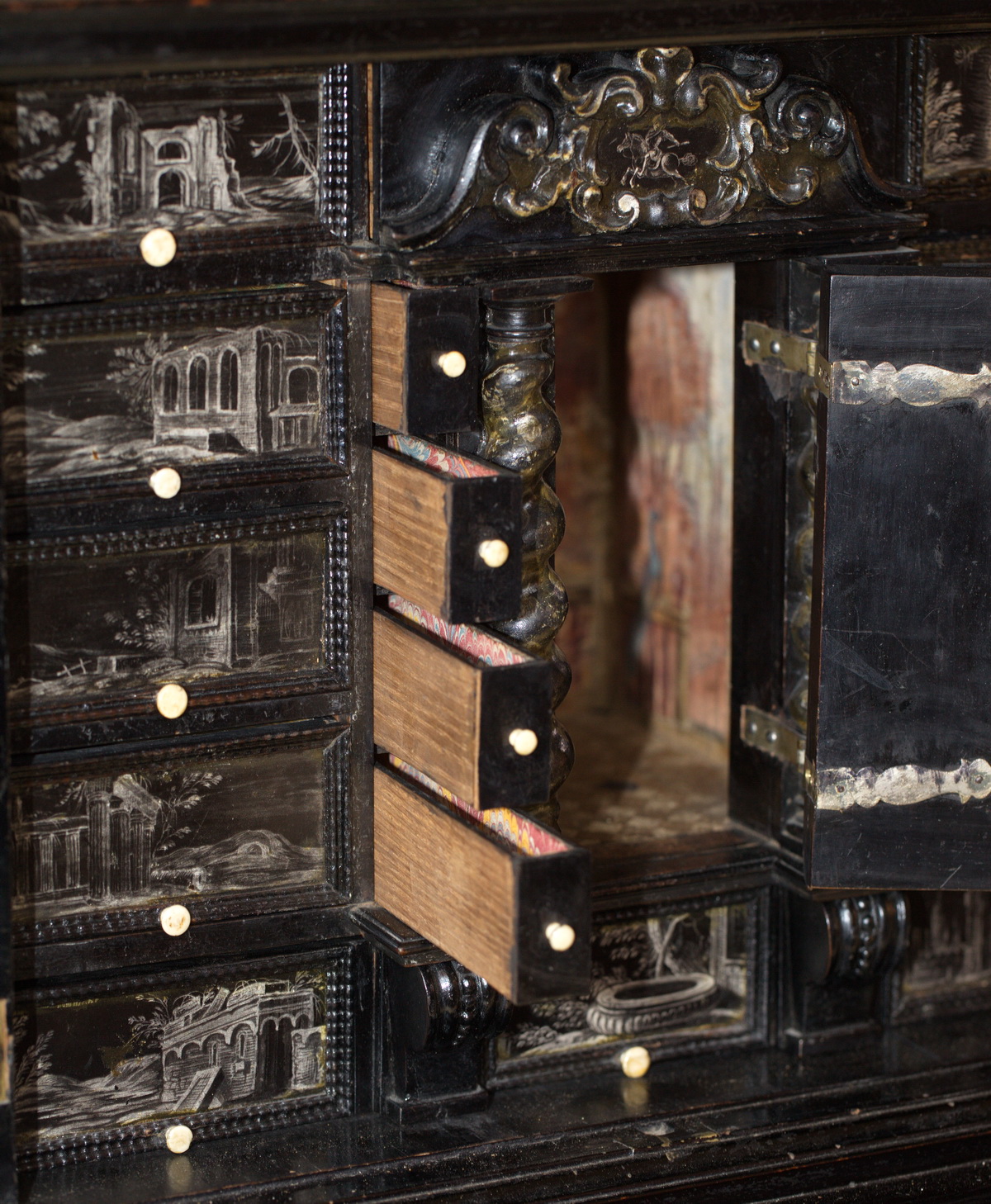 Cabinet Allemagne du Sud XVIIème