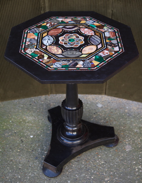 Guéridon Italie XIX