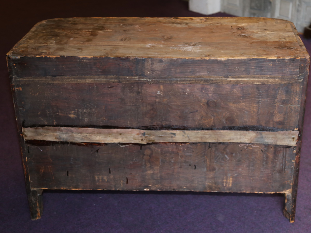 Commode époque Régence