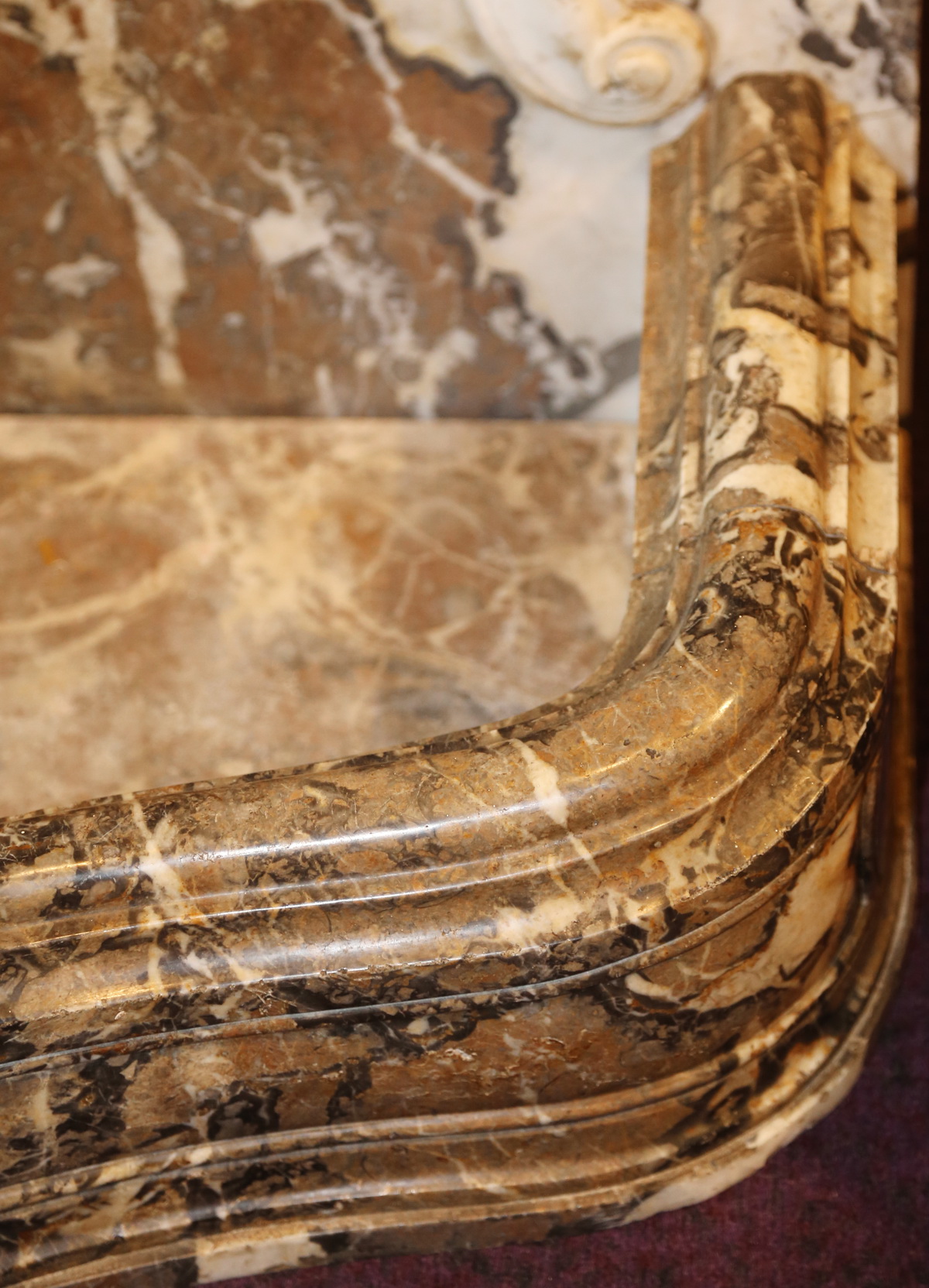 Rafraichissoir en marbre époque Louis XV