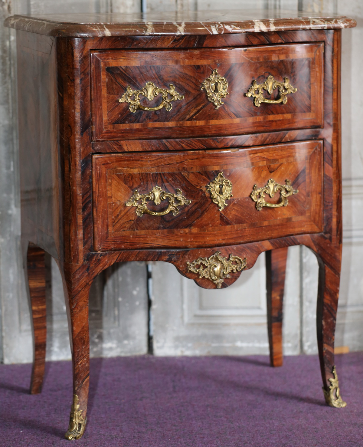 Commode XVIII