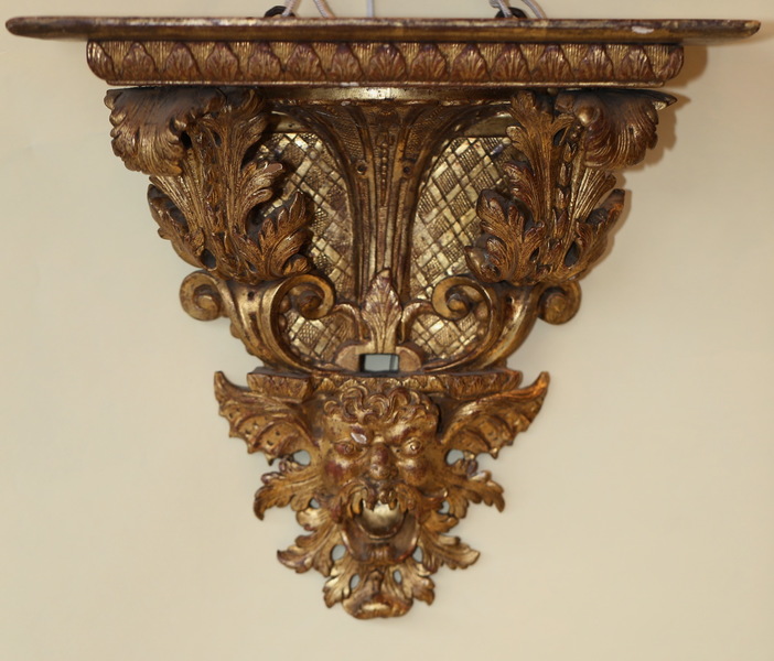 Console applique Régence