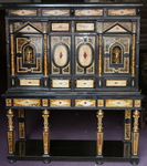 Cabinet XVII