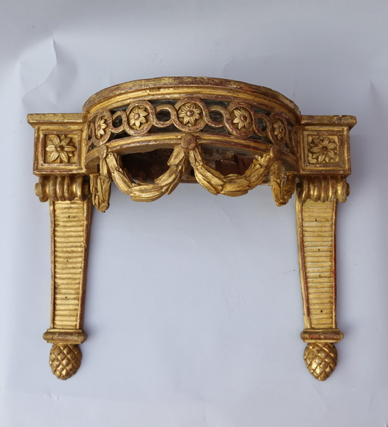 Console d'applique époque L XVI