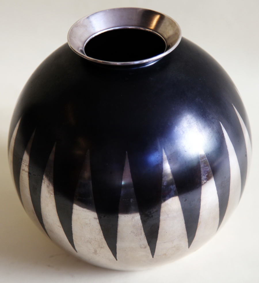 Artefact made from sheet metal Christofle