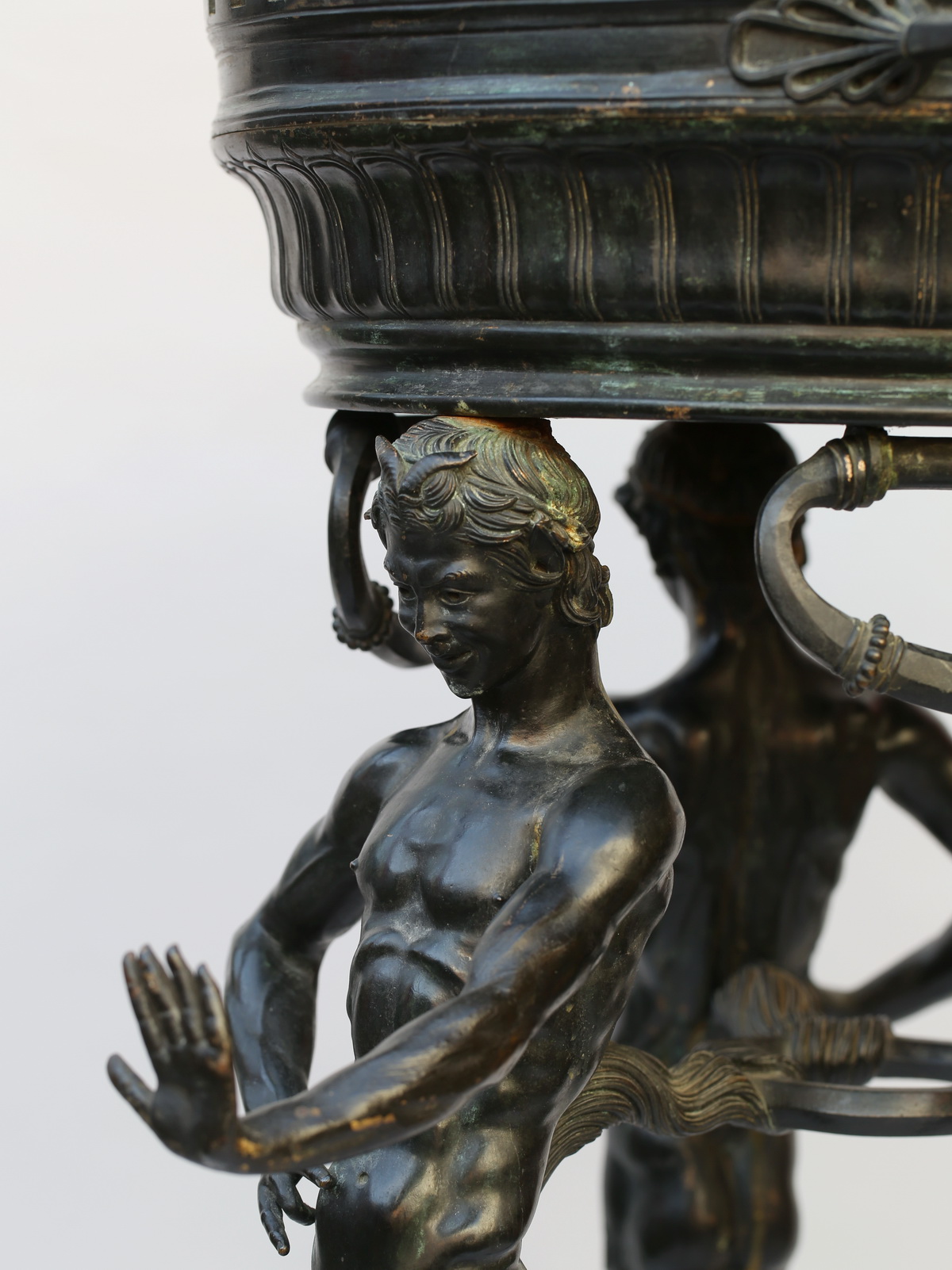 Brasero avec satyres Italie XIXème