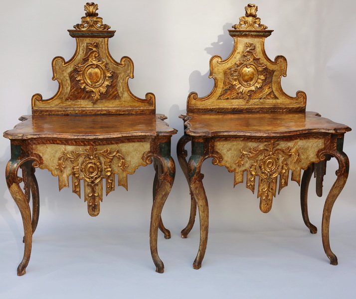 Paire de consoles d'époque XVIII