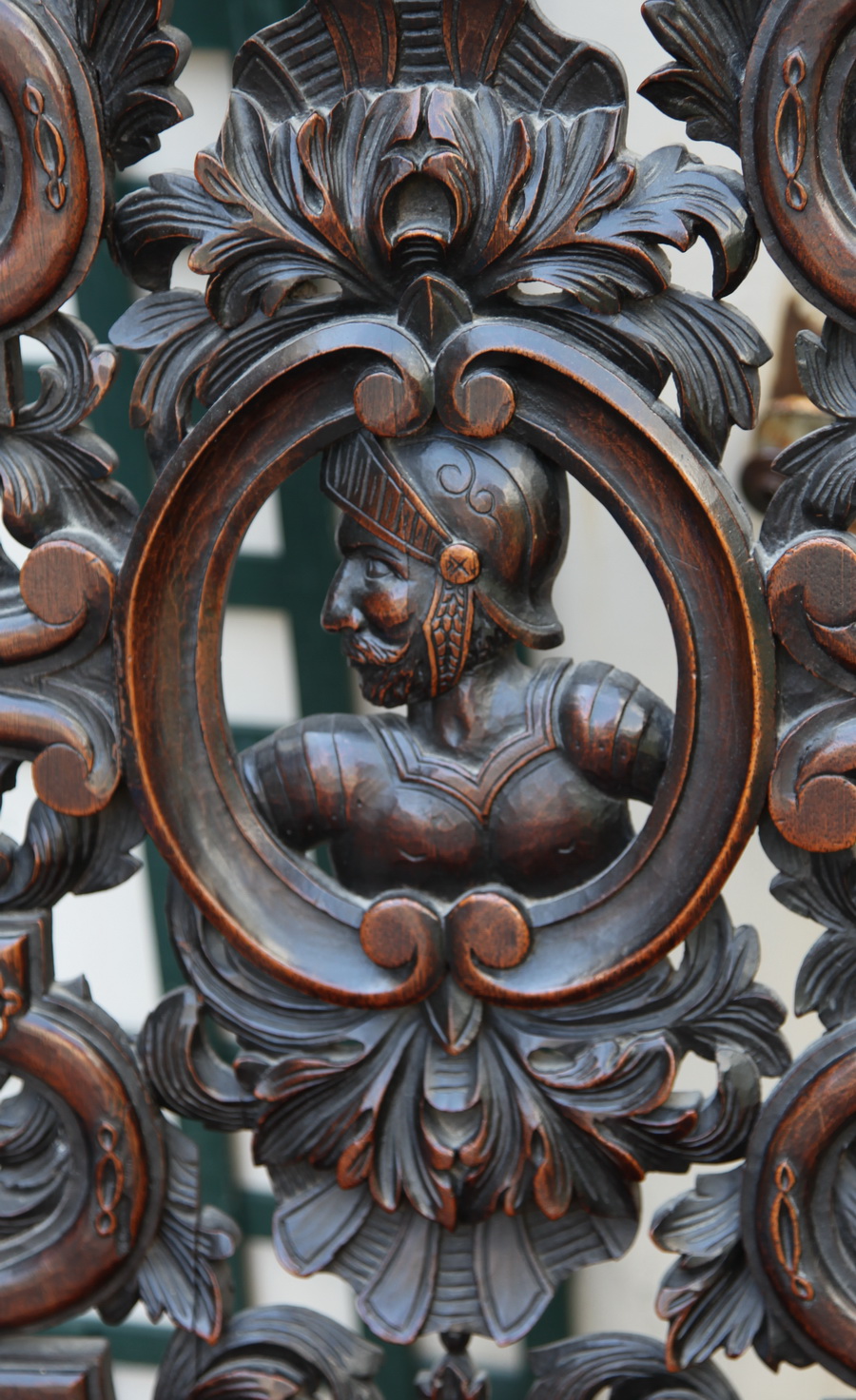 Paire de Fauteuils Noyer