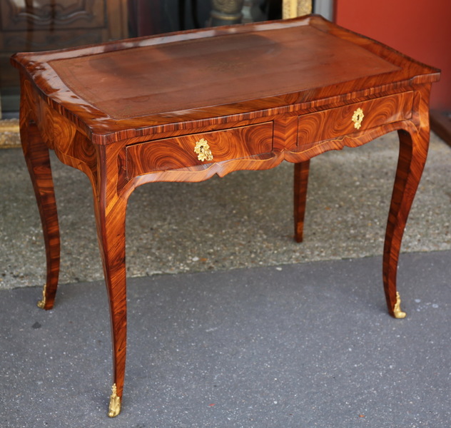 Table bureau époque fin XVIII