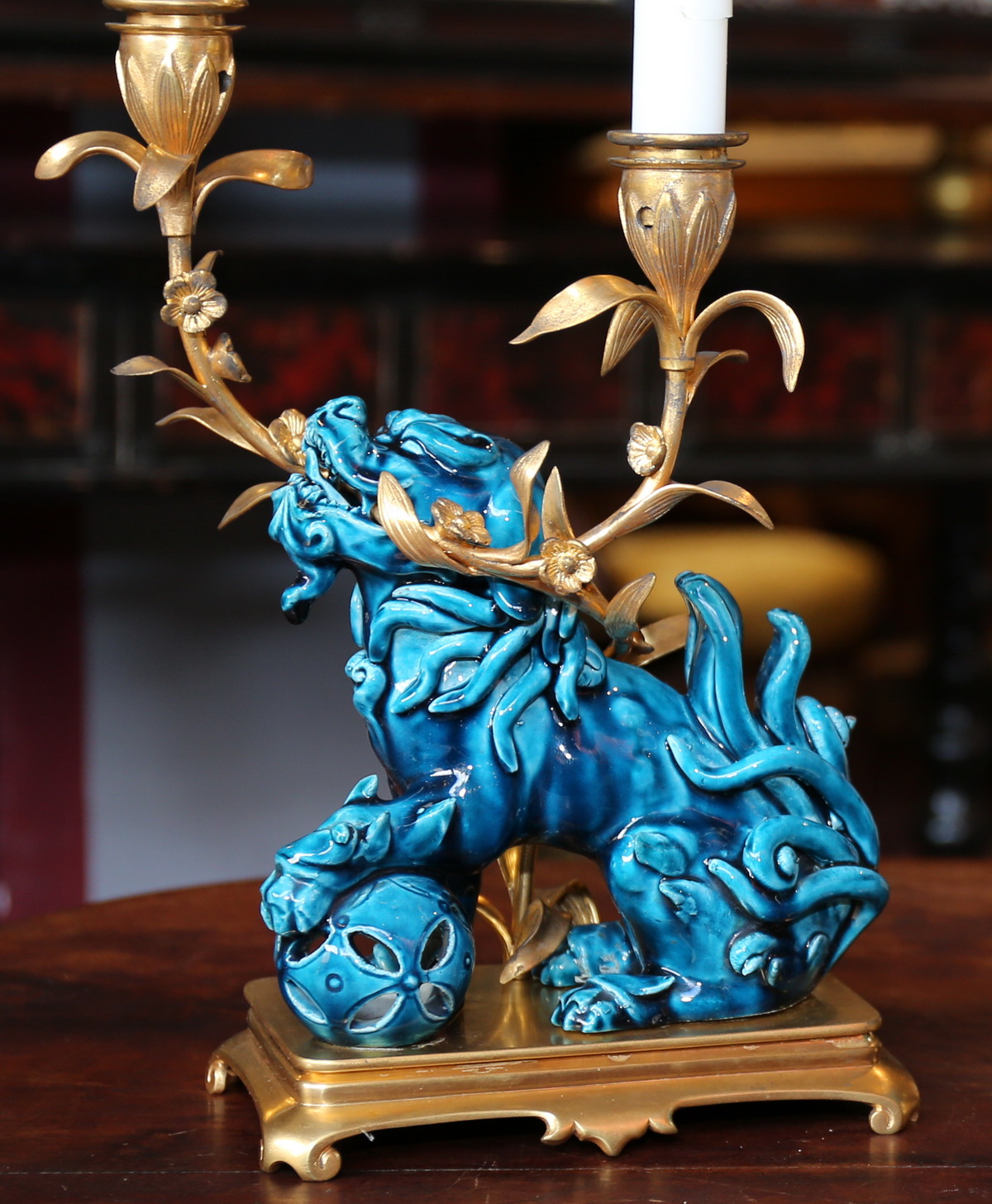 Paire de bougoirs XIX