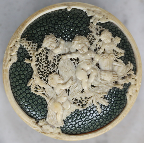 Boite à grillon époque XVIII