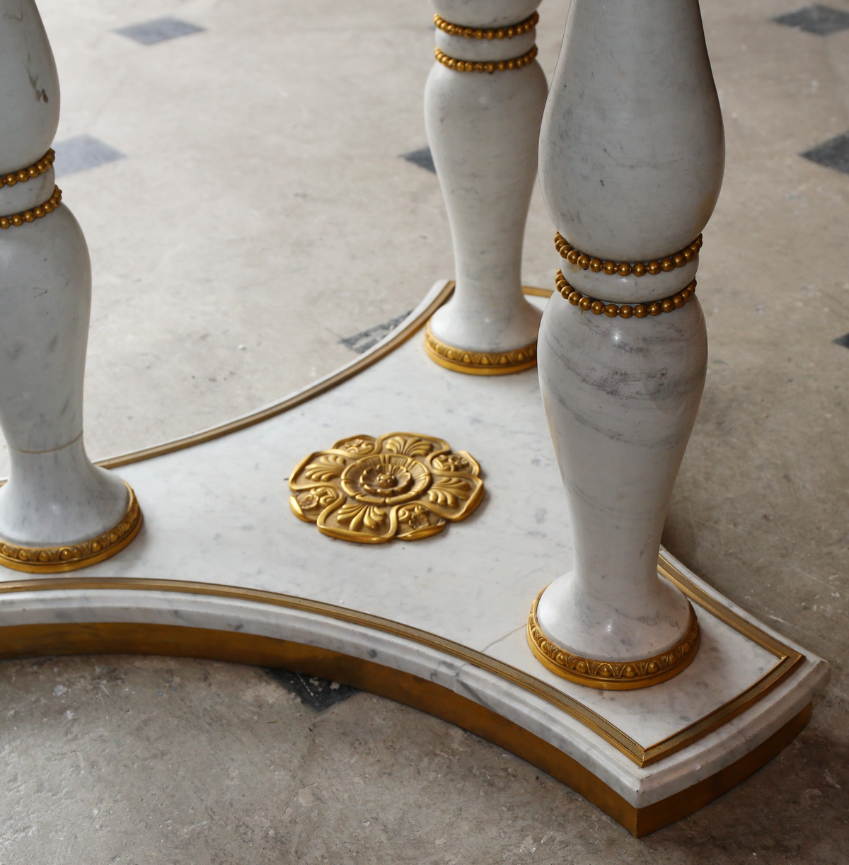 Pedestal table Empire style circa 1900