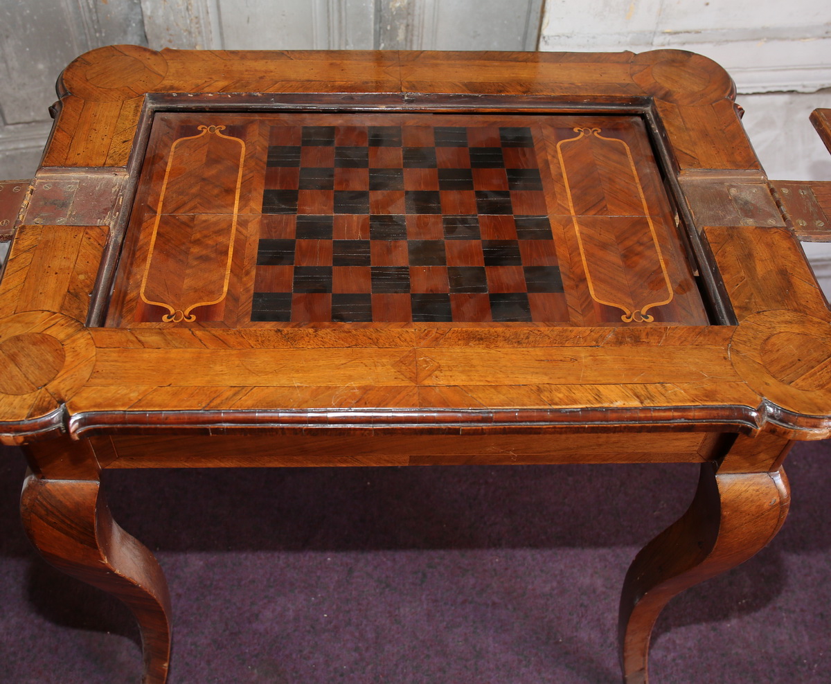 Table à jeu Suisse XVIII