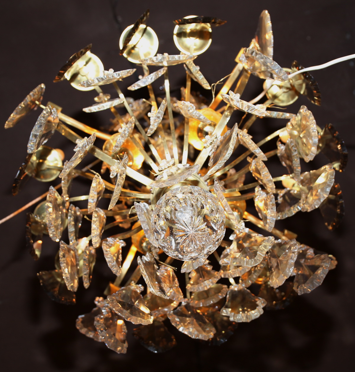 Chandelier cage beginning XX (Baccarat)