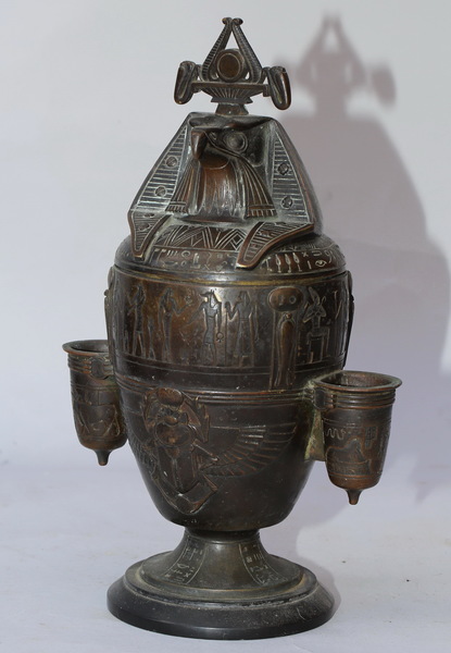 Egyptomania Boite à cigare circa 1880