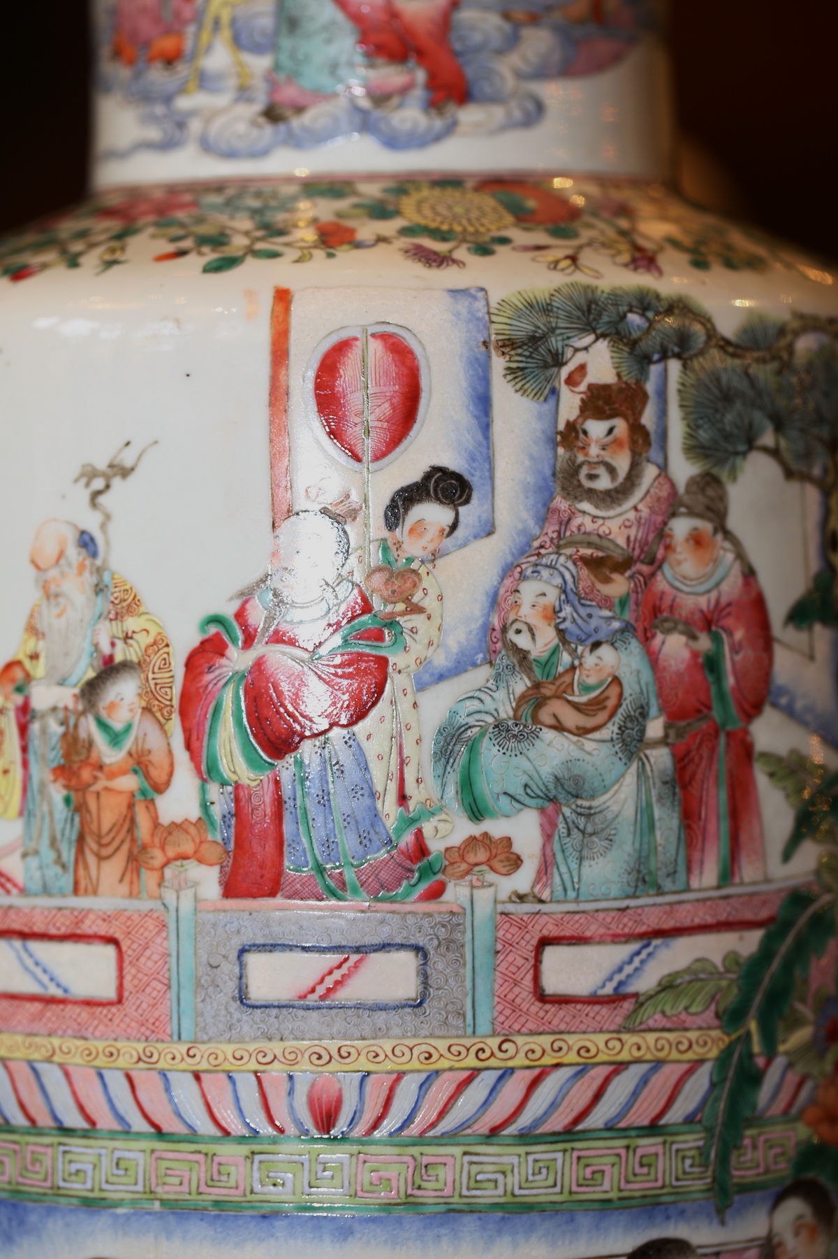 Chine XIXème vase famille rose