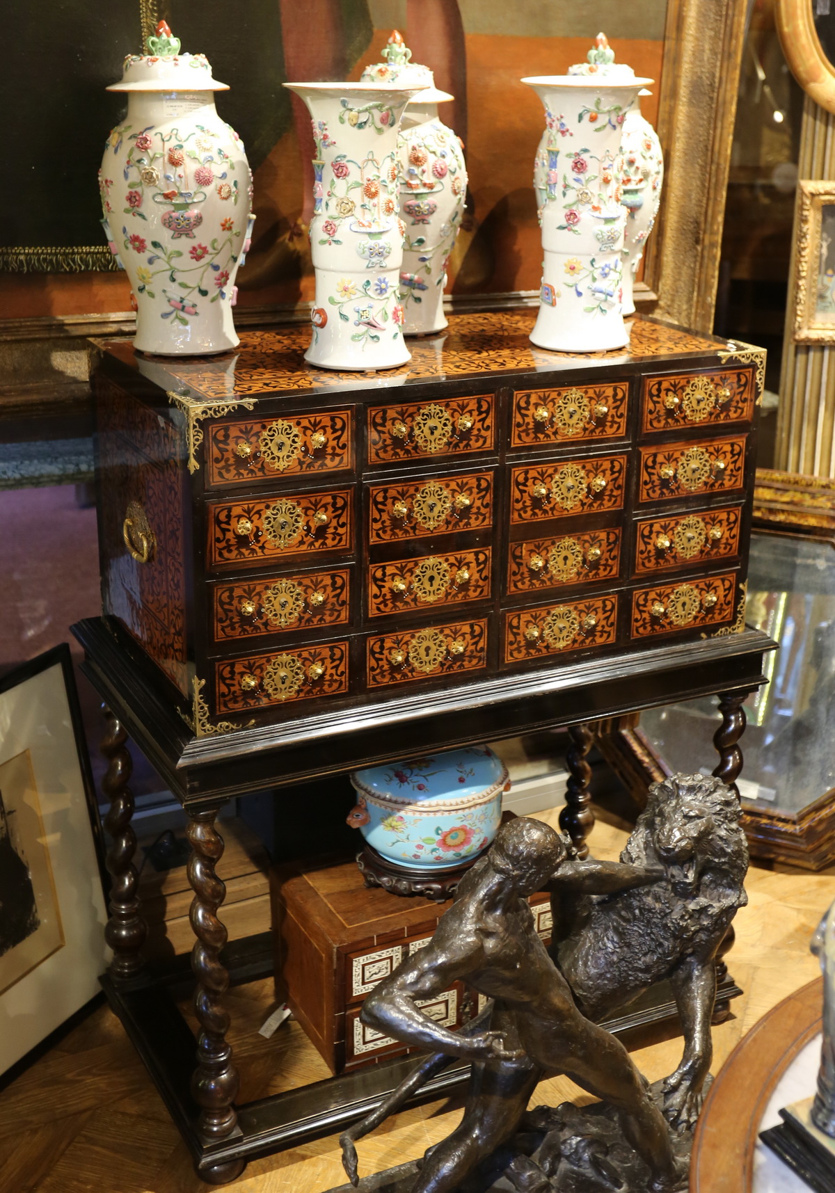 Cabinet GOA XVIIème