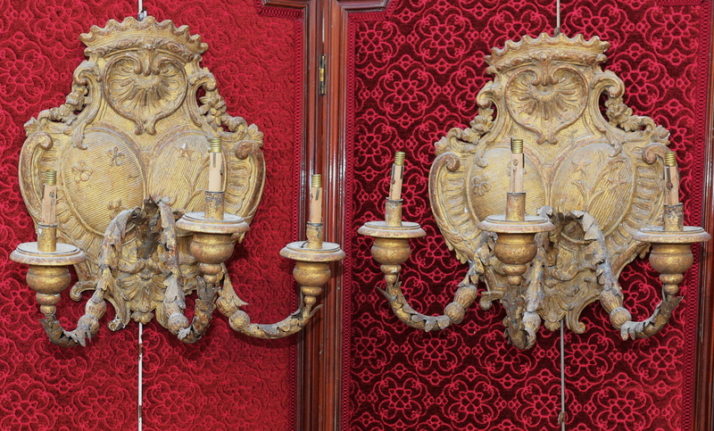 Paire appliques bois doré XVIII