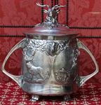 Grand pot couvert cygntique circa 1900