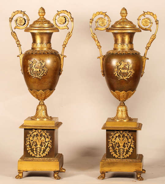 Paire de cassolettes bougeoirs circa 1820