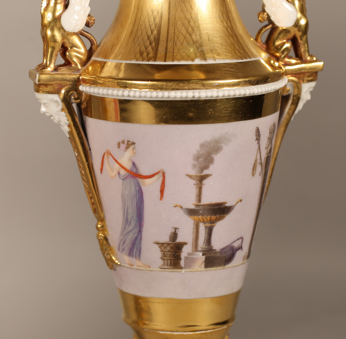 Paris époque Empire, paire de vases.