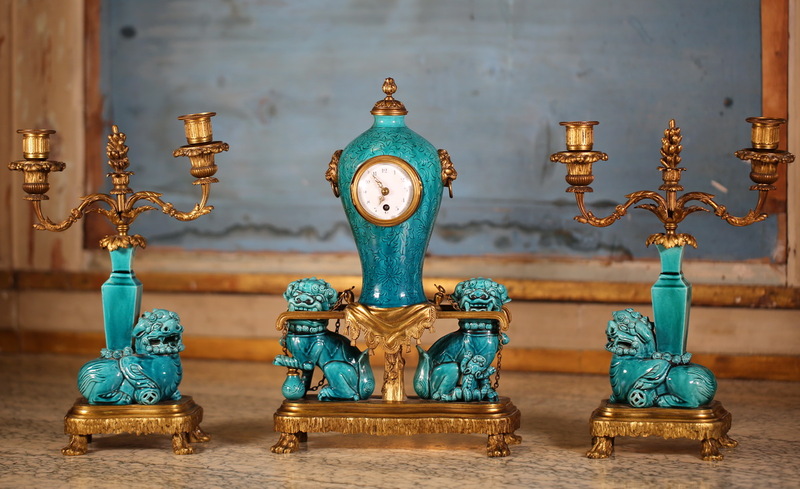 Set of 3 pieces Escalier De Cristal House circa 1880