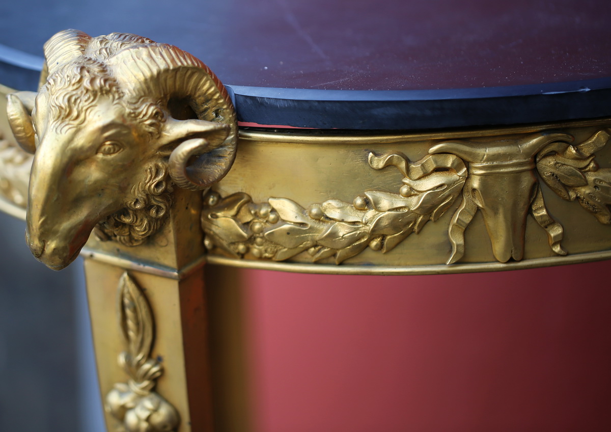 Guéridon de style Louis XVI début XXème