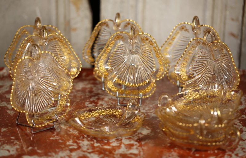 Saint Louis, 12 cups late 19th century