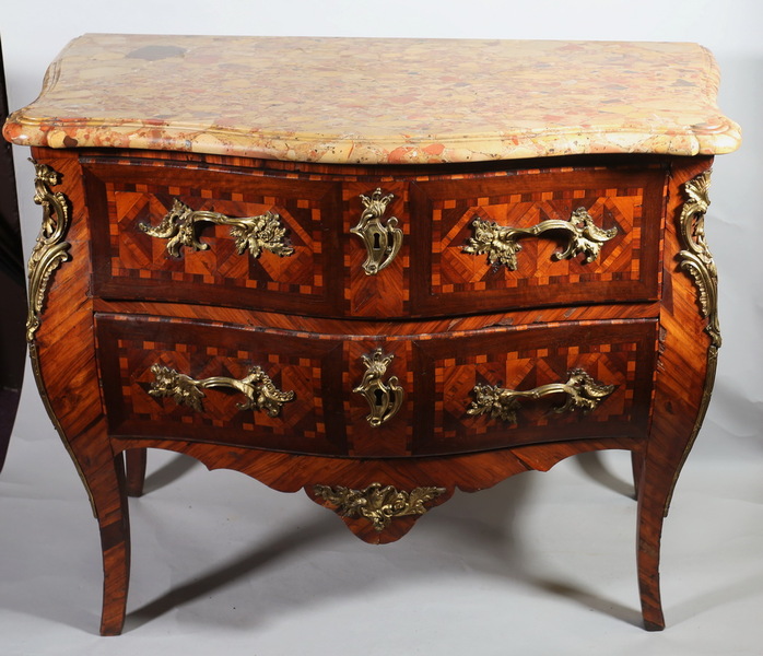 Louis XV period chest of drawers