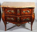 Commode galbe poque Louis XV