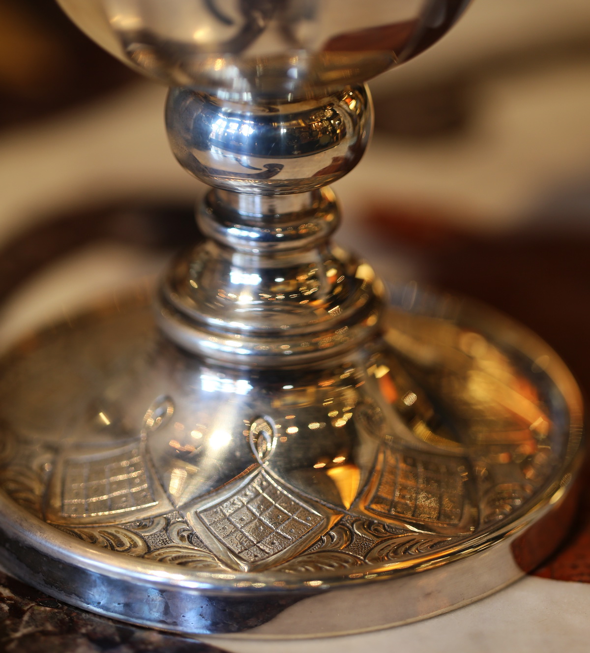 Aiguière casque style Louis XIV argent.