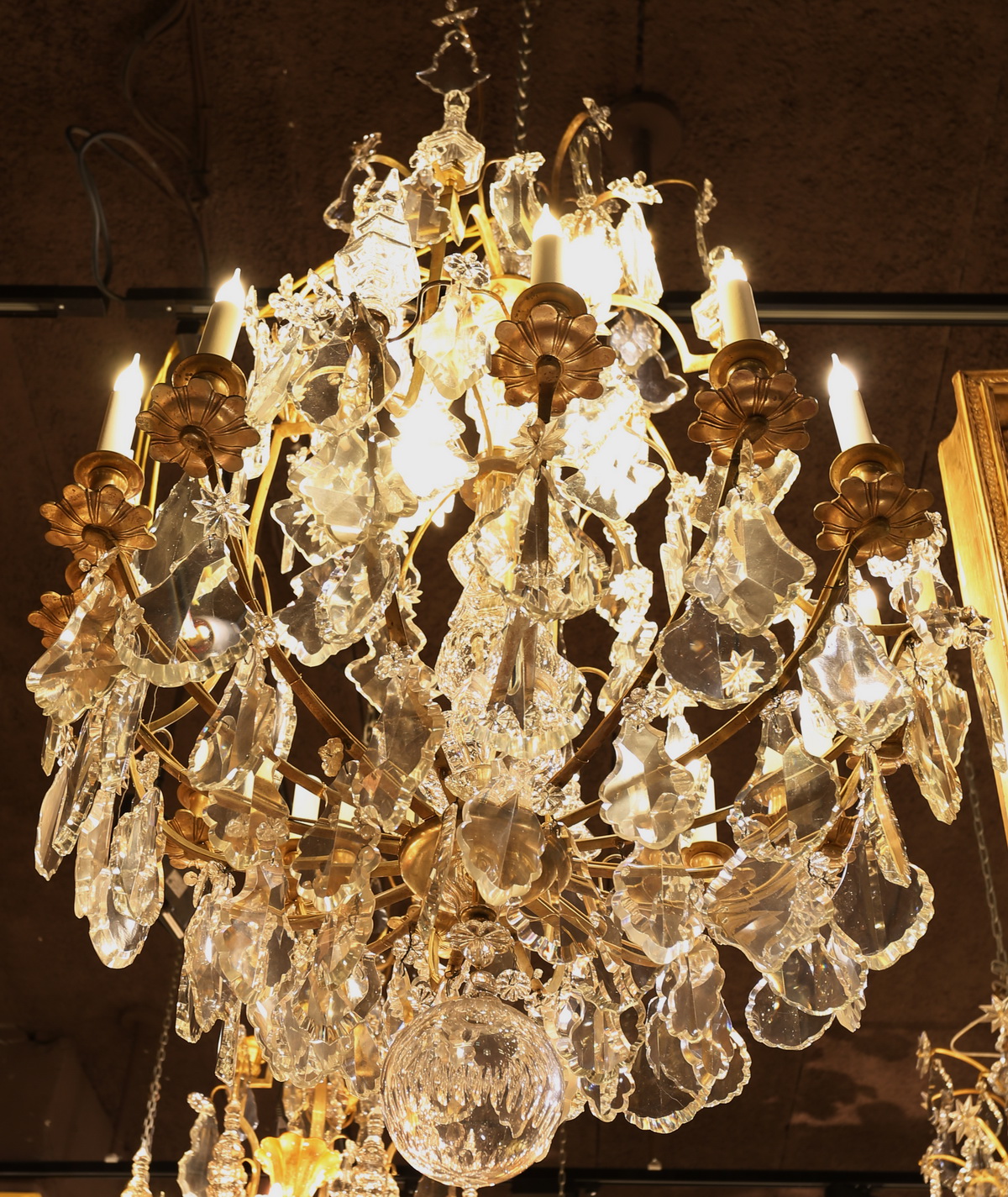 Important Louis XV style cage chandelier 