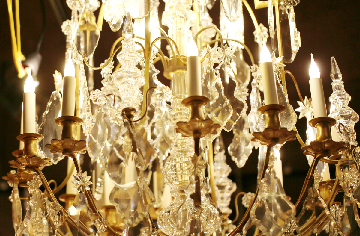 Important lustre cage style Louis XV