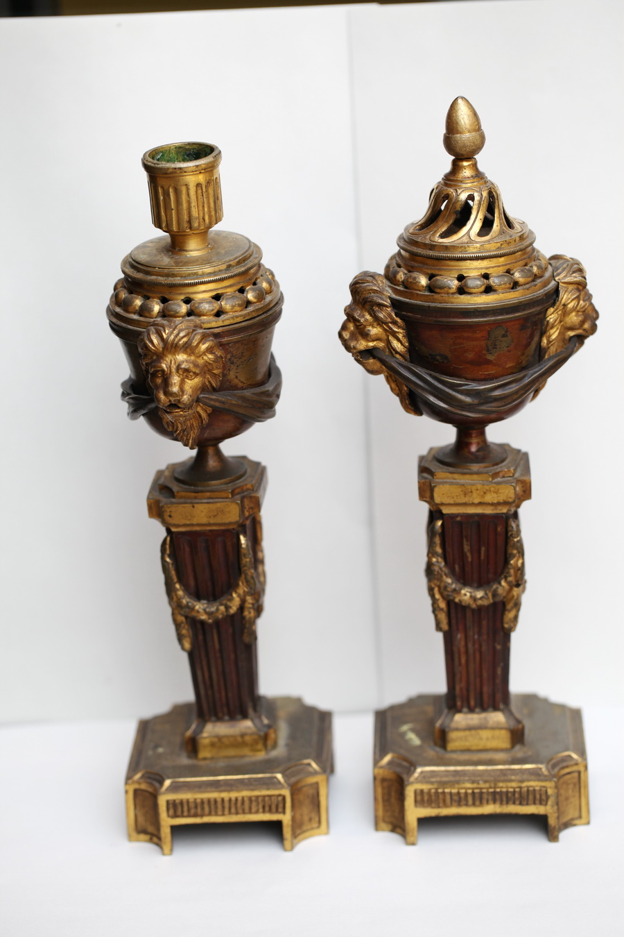 Pair of candlesticks cassolettes 18th
